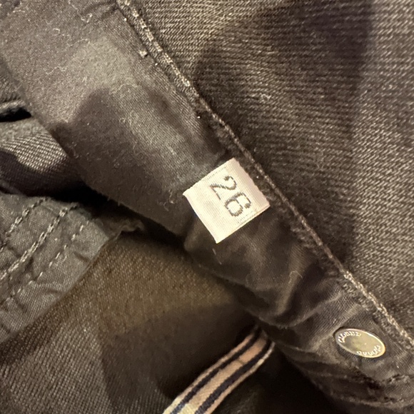 Closed Slim Jeans - Style Name Milo Size 26 - Picture 6 of 6